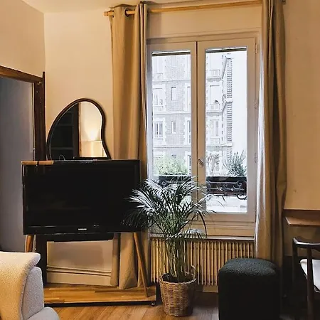 Quartier Latin, Au Calme Et Beaucoup De Charme Apartamento *
